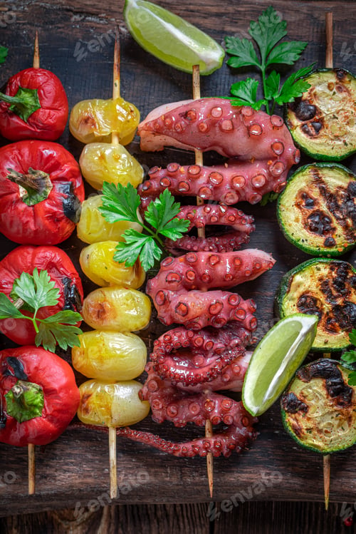 Preview: Healthy grilled skewer as a healthy summer appetizer.