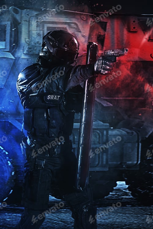 Preview: police officer with ballistic shield