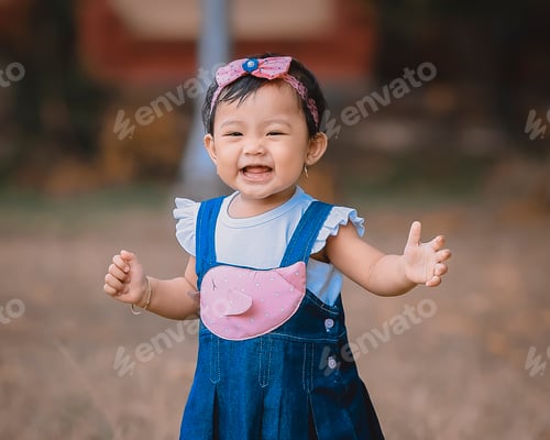 Preview: Happy kid