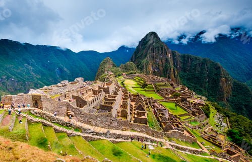 Preview: Breathtaking landscape of ancient majestic Machupicchu city