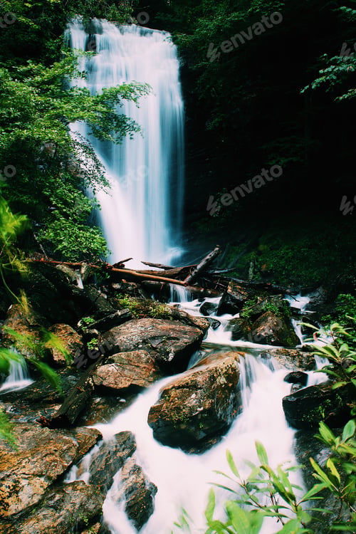 Preview: Waterfall