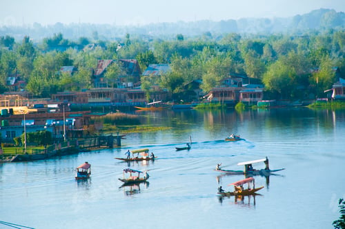 Preview: Aerial view of Dal Lake, Srinagar Jammu and Kashmir, India