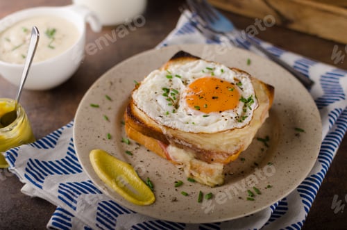 Preview: Croque madame sandwich, delish food