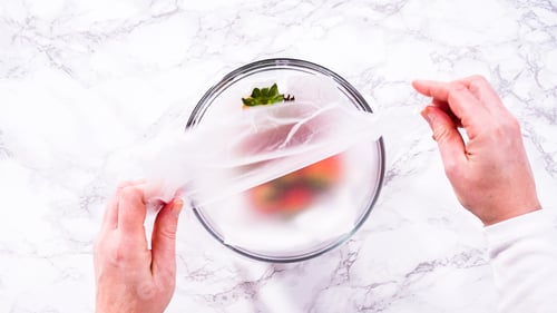 Preview: Washed and Dried Strawberries Stored Safely in a Glass Bowl