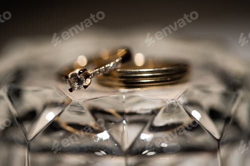 Preview: Macro shot of wedding rings