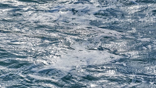 Preview: Dark foaming waves of stormy sea, background