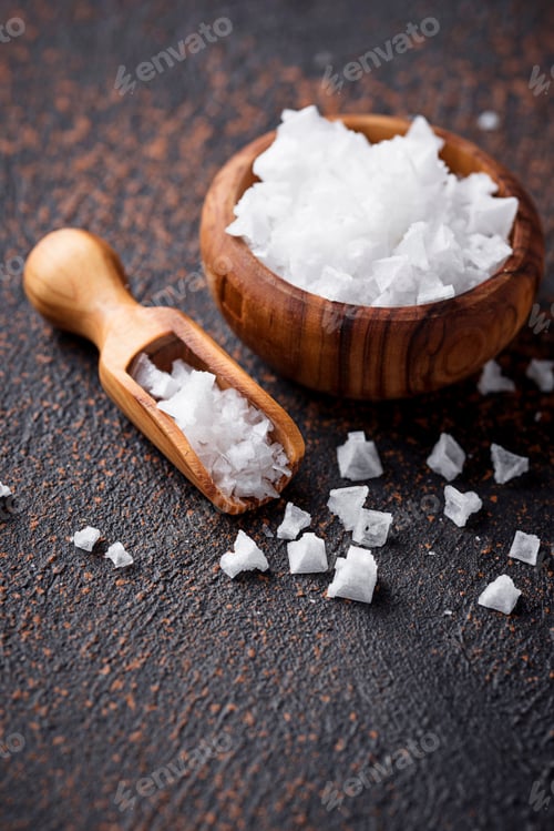 Preview: Pyramid flakes of sea salt.