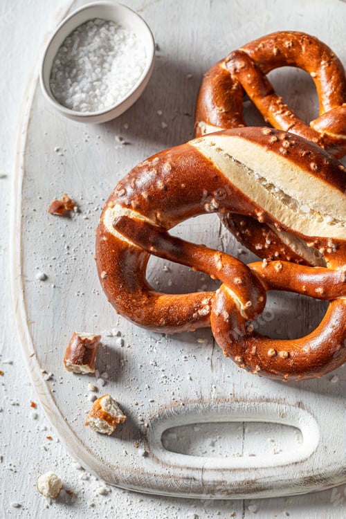 Preview: Crunchy and tasty pretzels as a snack for beer.