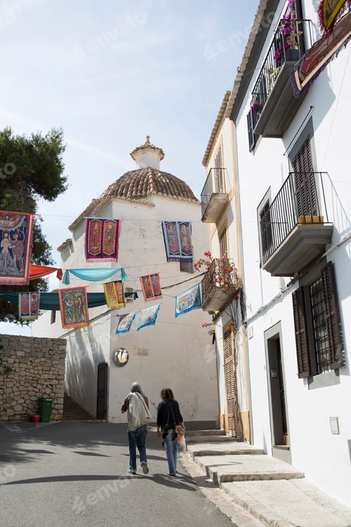 Preview: Couple in Old Town Ibiza, Spain
