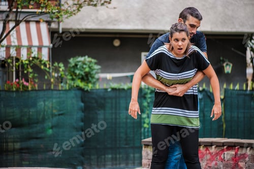 Preview: heimlich maneuver procedure