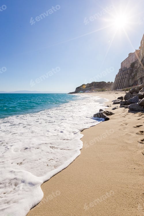 Preview: Tropea town and beach