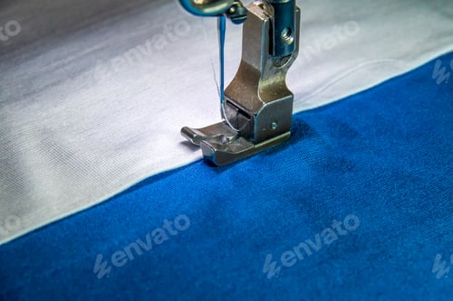 Preview: Professional sewing machine with white and blue fabric
