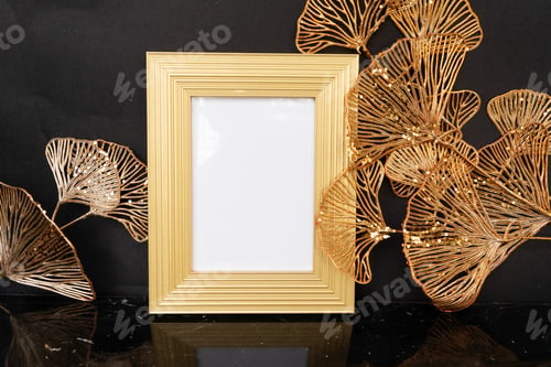Preview: black and gold product display