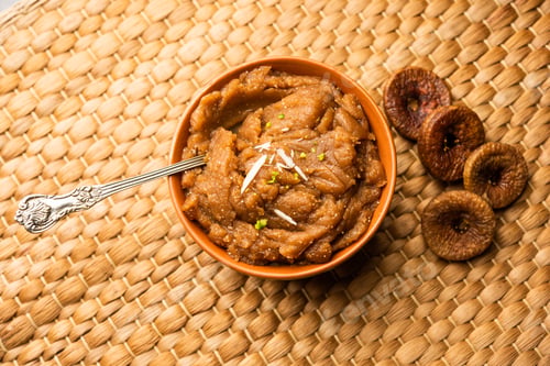 Preview: Anjeer ka halwa or Fig sheera or halva