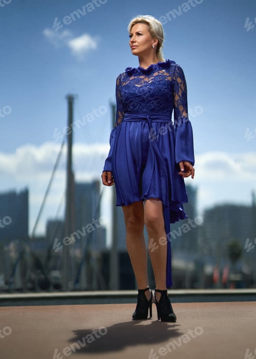 Preview: Portrait Of Adult Fashionable Elegant Woman In The City.