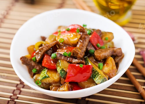 Preview: Stir fry beef, sweet peppers, zucchini and green apples