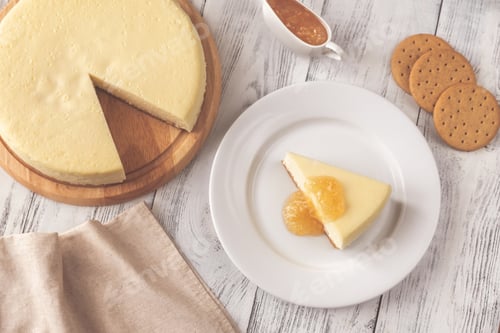 Preview: Traditional cheesecake on the wooden table