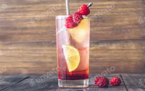 Preview: Raspberry lime rickey cocktail