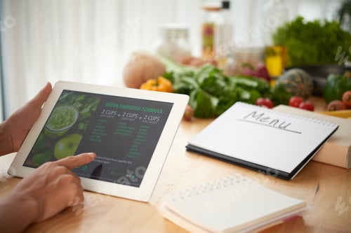 Preview: Composing menu