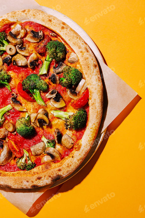 Preview: Delicious vegetable pizza on colorful background