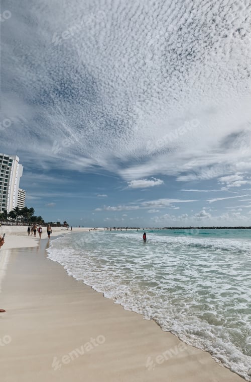 Preview: beautiful beach in cancun