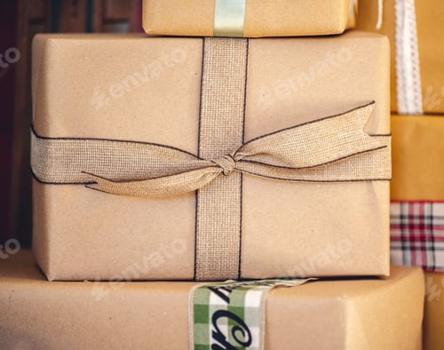 Preview: Gift boxes with bows on the floor - Christmas presents
