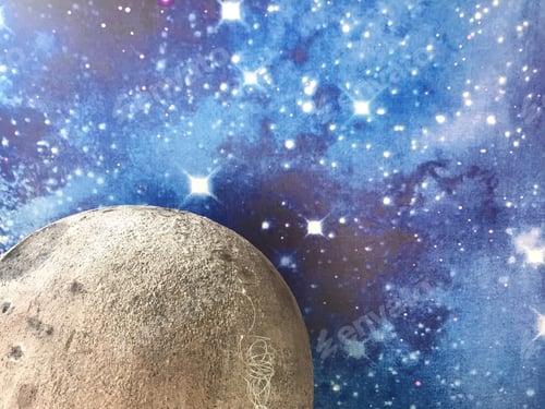 Preview: Moon in the star
