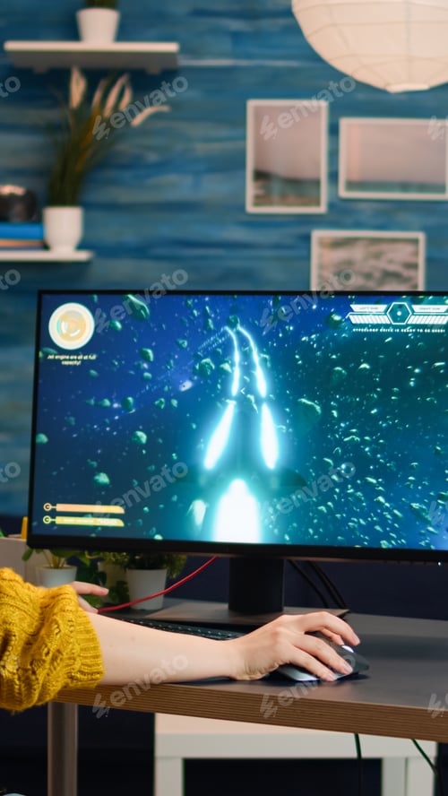 Preview: Professional gamer playing first-person shooter online video game