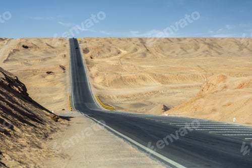 Preview: undulating road in desert wilderness