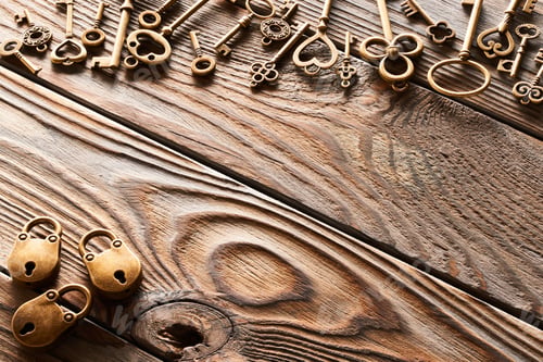 Preview: Various metal keys and locks