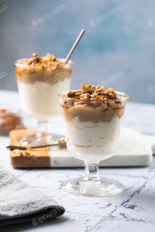 Preview: Apple caramel parfait with nuts in glass cups
