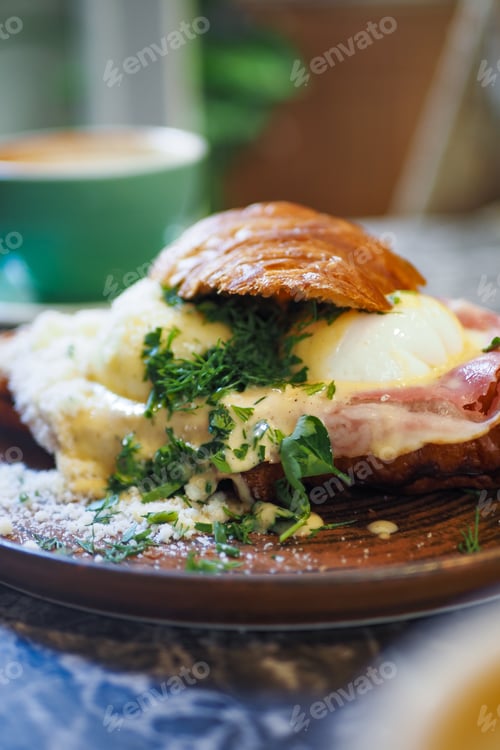 Preview: Sandwich With Smoked Chicken Salami on table
