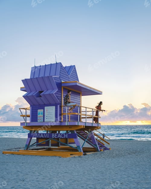Preview: Miami beach, couple on the beach at Miami beach, life guard hut Miami beach Florida