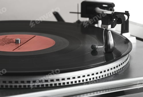 Preview: Enjoy the warm tones and nostalgia of vinyl records while using a sleek hearing aid. Audiology