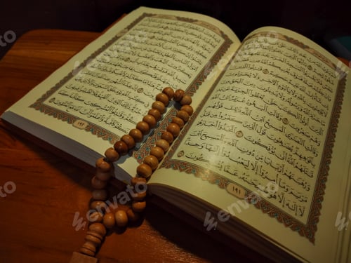 Preview: The holy book Quran and rosary beads