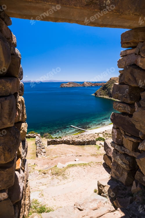 Preview: Palacio del Inca at Chincana Ruins, Inca ruins on Isla del Sol (Island of the Sun), Lake Titicaca, B