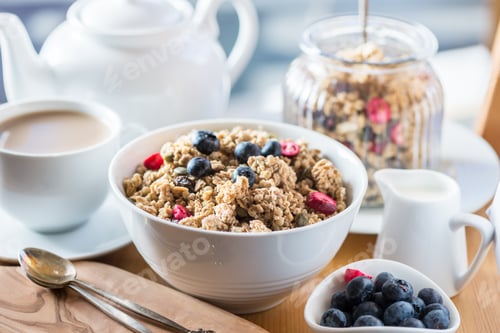 Vista previa: Granola made from Oat Porridge, Nuts, Seeds, Berries