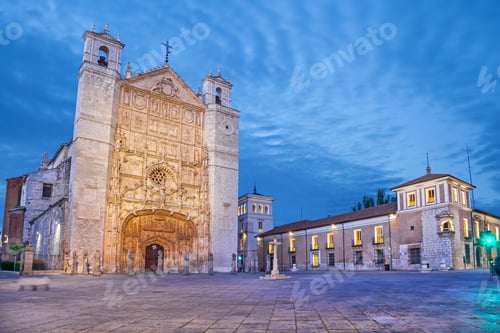 Preview: San Pablo Church in the evening, Valladolid