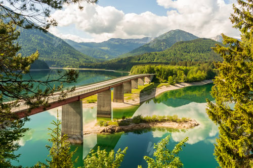 Preview: A beautiful view of the Sylvenstein reservoir in Bavaria.