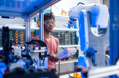 Preview: ROBOT YOUNG ENGINEER MAN
