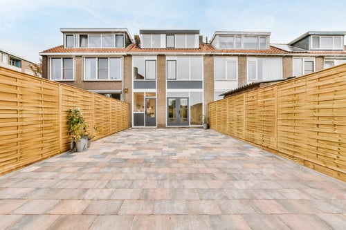 Preview: House courtyard design