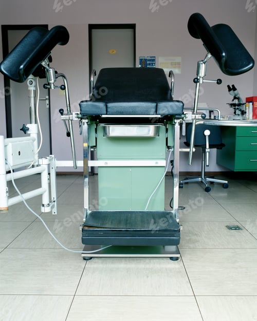 Preview: Treatment couch in hospital