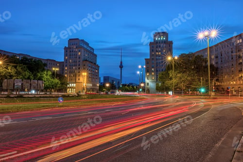 Preview: The Strausberger Platz in Berlin at night