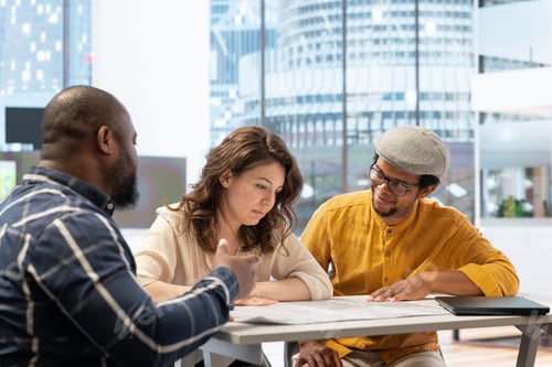 Preview: Real estate agent presenting the property investment opportunity