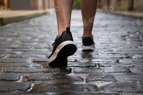Preview: Walking