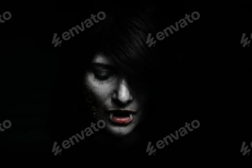 Preview: Halloween Vampire Beautiful Woman over black