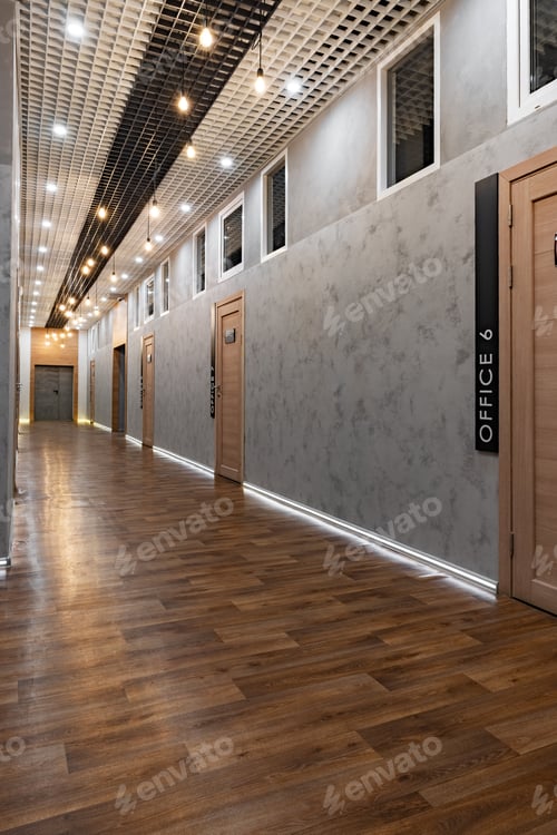 Preview: Long empty hall in new business office