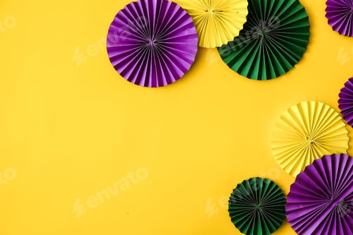 Preview: Mardi Gras.Colorful group of Mardi Gras or venetian mask on yellow,Mardi gras carnival decoration be