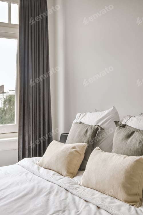 Preview: Bright bedroom design