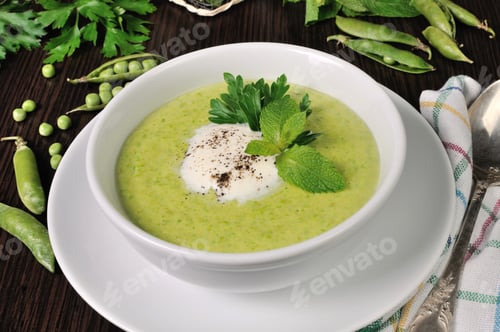 Preview: Cream of green peas with mint